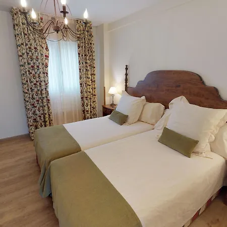 Virxe Da Cerca By De Compostela Szálloda 4*