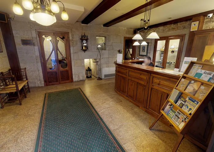 Hotel Virxe Da Cerca By De Compostela 4*