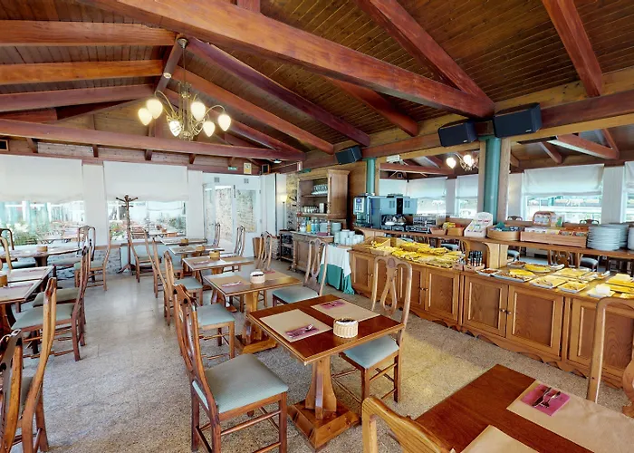 Hotel Virxe Da Cerca By De Compostela 4*